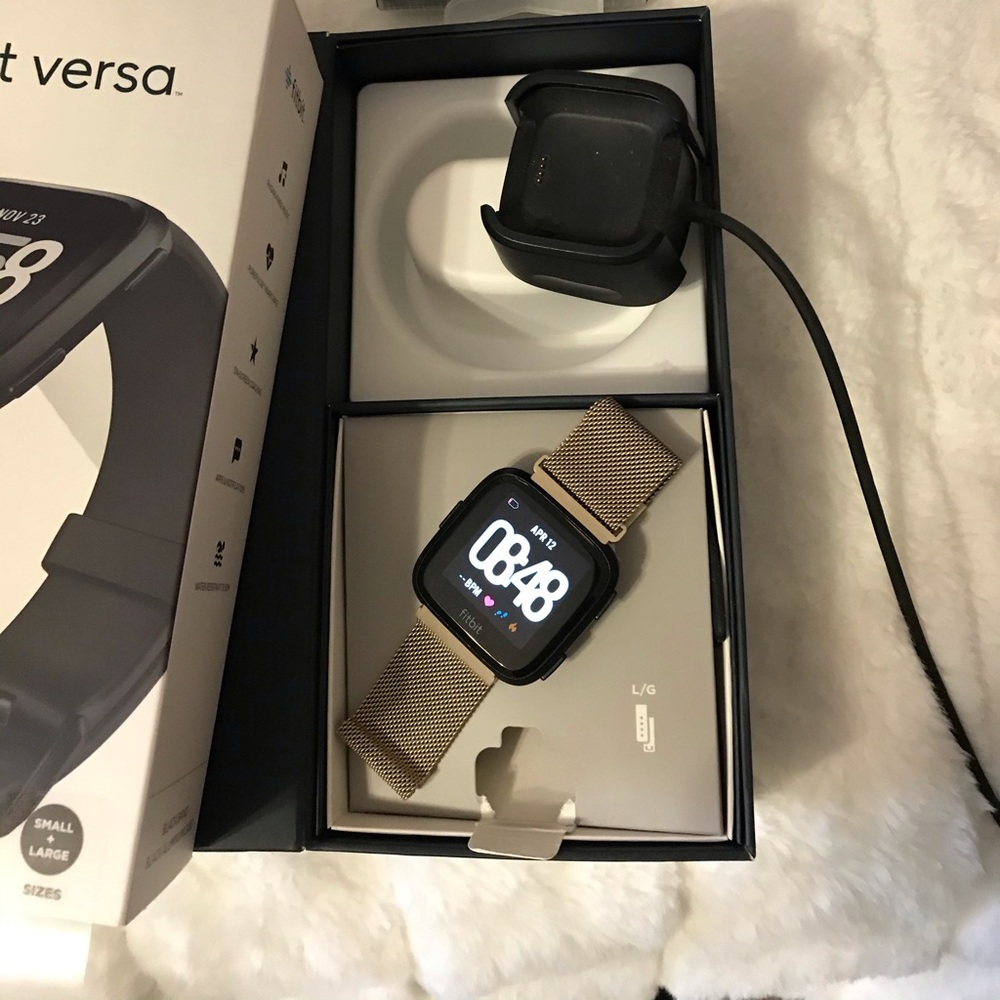 Fitbit Versa bundle